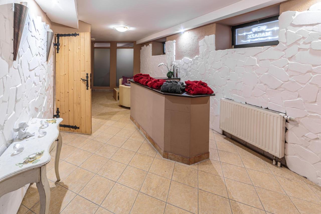 Hotel Fenix Jelenia Góra Extérieur photo