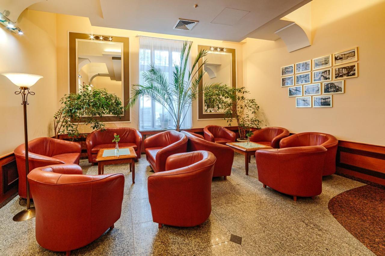 Hotel Fenix Jelenia Góra Extérieur photo