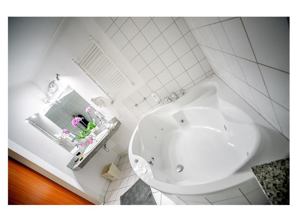 Hotel Fenix Jelenia Góra Chambre photo
