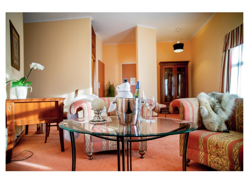 Hotel Fenix Jelenia Góra Chambre photo