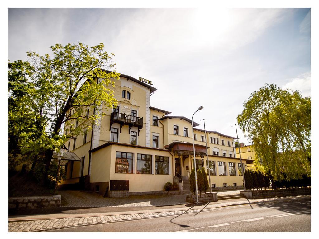 Hotel Fenix Jelenia Góra Extérieur photo