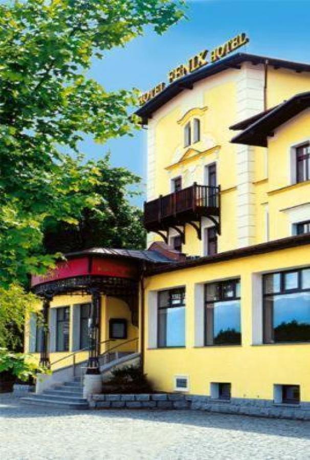 Hotel Fenix Jelenia Góra Extérieur photo